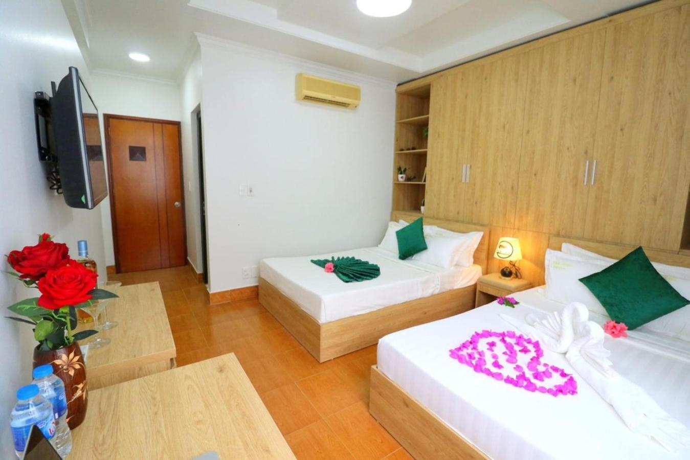 Cat Ba Madame Duyen Hotel Chan Chau Buitenkant foto